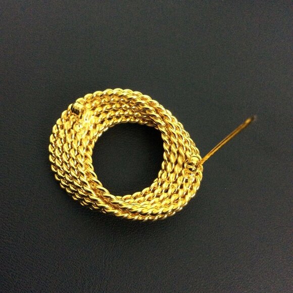 Vintage 80s Goldtone Twisted Braided Oval Brooch Lapel Pin Metal Alloy - Picture 3 of 3